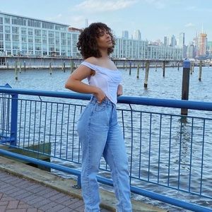 White Cropped Blouse. Size M.